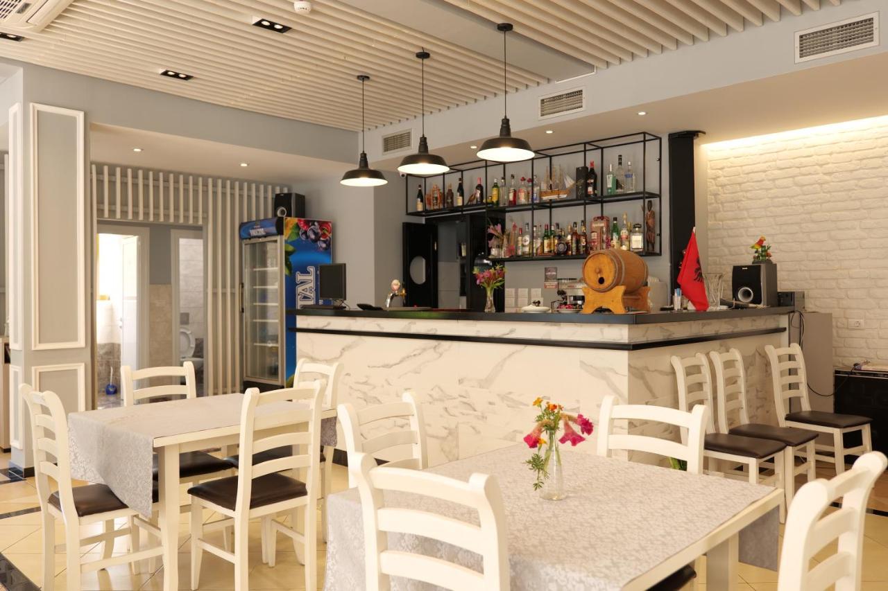Hotel Alpha Саранда Екстер'єр фото